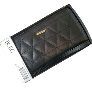 BCBG Tara Wallet Zip Around Wristlet Black Wallet Quilted Triangles with Strap